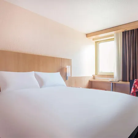 Ibis Nantes Centre Gare Sud Hotel Exterior photo