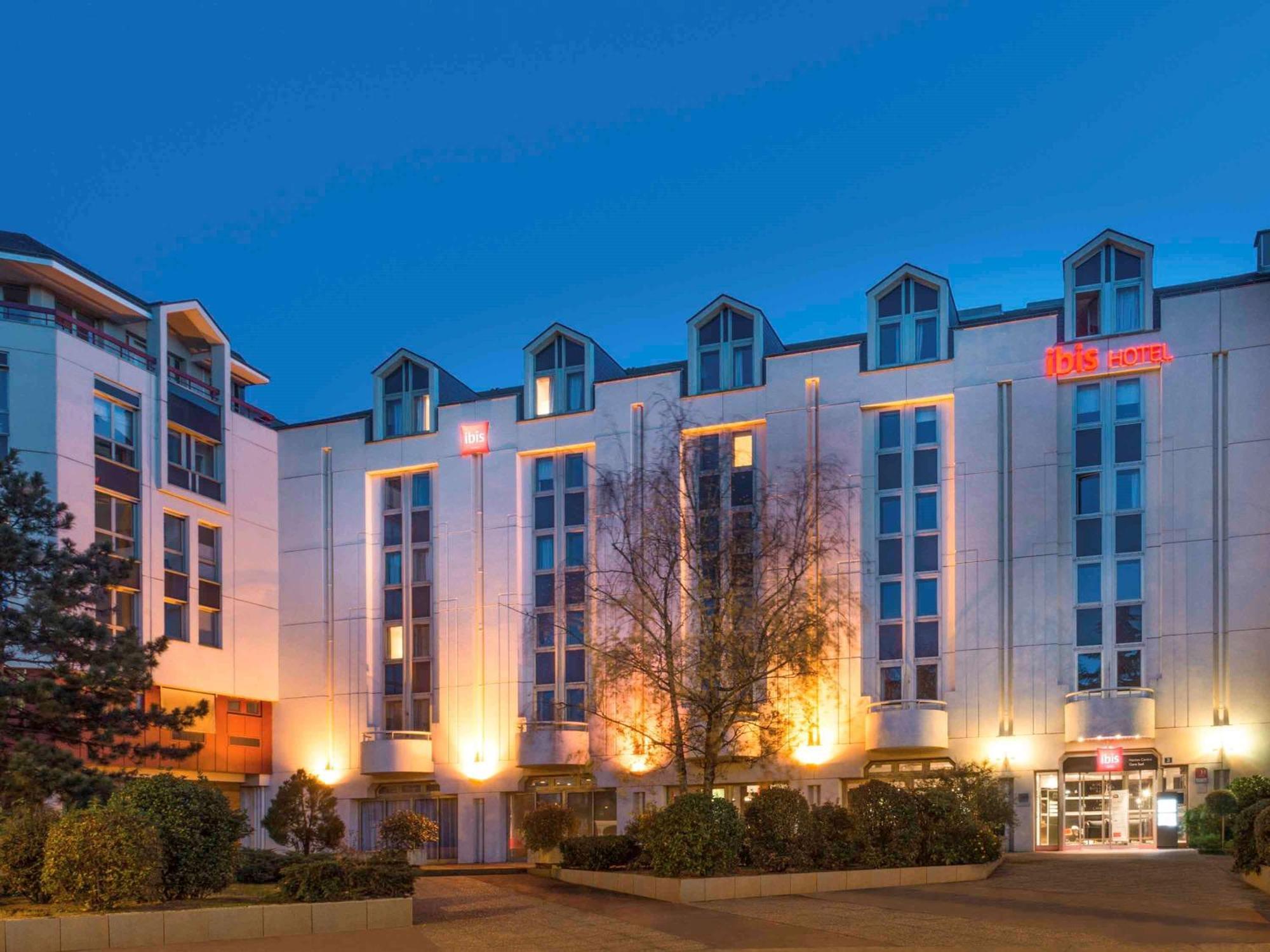 Ibis Centre Gare Sud Hotel 3*